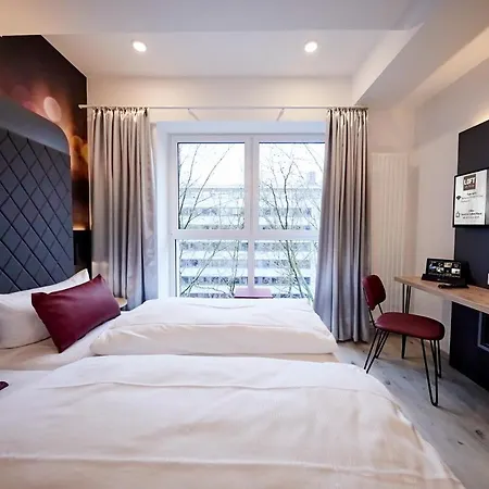 Hotel Loft Am Ring Cologne