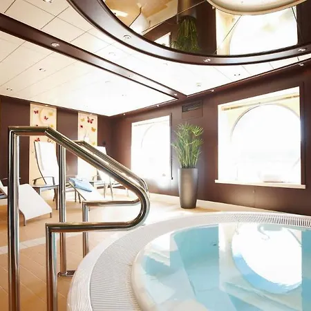 Faircruise Business Hotelship 酒店