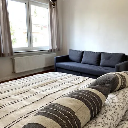 Wunderschöne Sanierte Vor Den Toren Kölns Apartment Köln