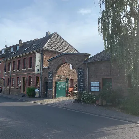 Pohlhof 3* كولونيا