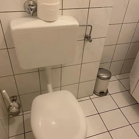 Shared Apartment, Friesenplatz Colonia