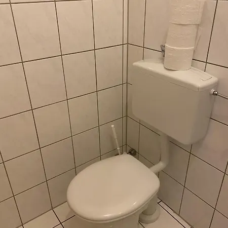 Shared Apartment, Friesenplatz Appartamento Colonia