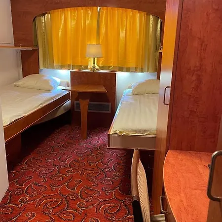 Fairtours Hotelschiff Rembrandt Van Rijn*** Koeln Πλωτό κατάλυμα *