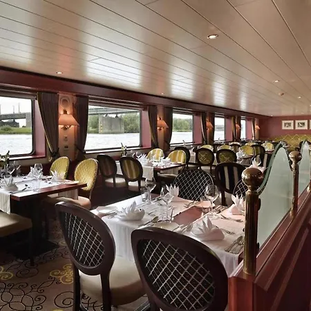 Fairtours Hotelschiff Rembrandt Van Rijn*** Koeln Πλωτό κατάλυμα