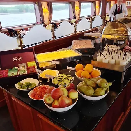 Πλωτό κατάλυμα Fairtours Hotelschiff Rembrandt Van Rijn*** Koeln