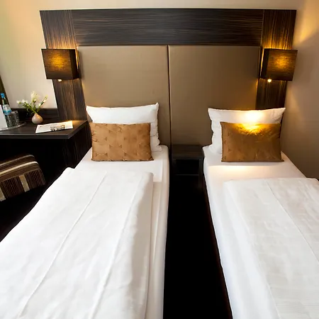 Hotel Centro Ayun 3*