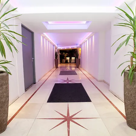 Centro Ayun Hotel 3*