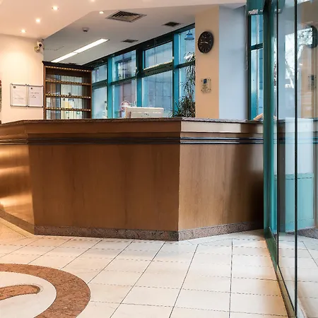 Tryp By Wyndham Centre Hotel