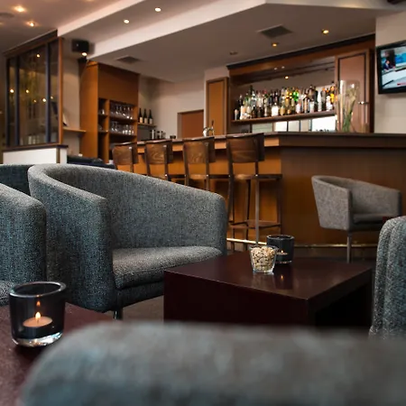 Tryp By Wyndham Centre Colonia