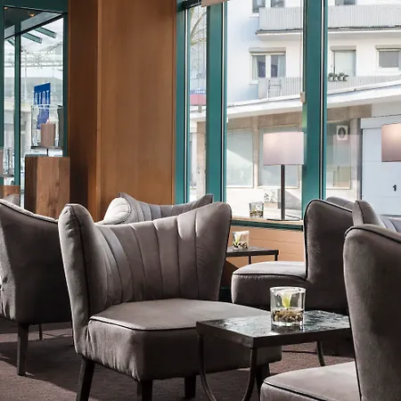 Hotel Tryp By Wyndham Centre 4*