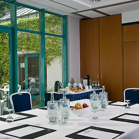 Tryp By Wyndham Centre Hotel