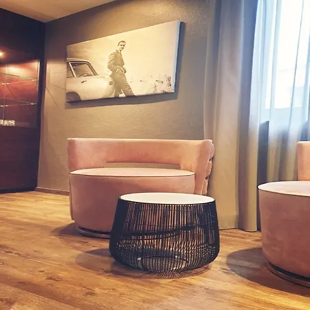 Am Augustinerplatz 4* Köln