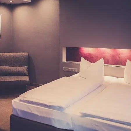 Am Augustinerplatz Hotel 4*