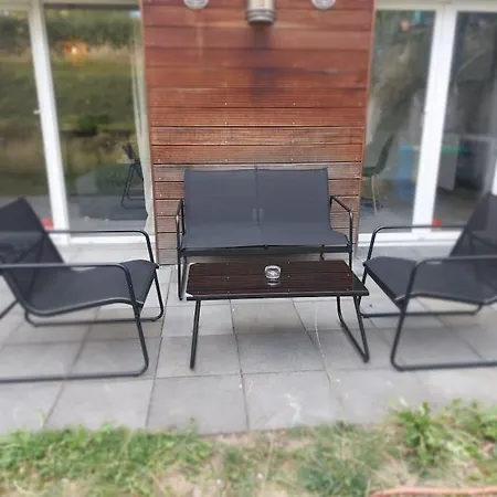 Apartment Beauty Near Messe And Airport With Garden