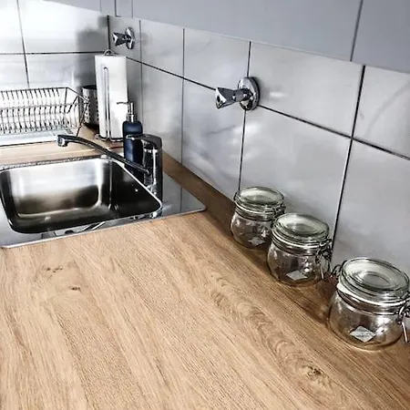 Appartement Charmante Gartenwohnung Mit Privatem Grossen Garten Cologne