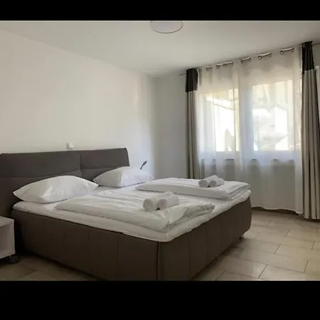 Comfort Апартаменты *