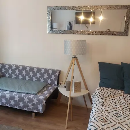 *** Comfortable 30m2 Studio Hansaring 19 *** Mediapark / Messe / Dom
