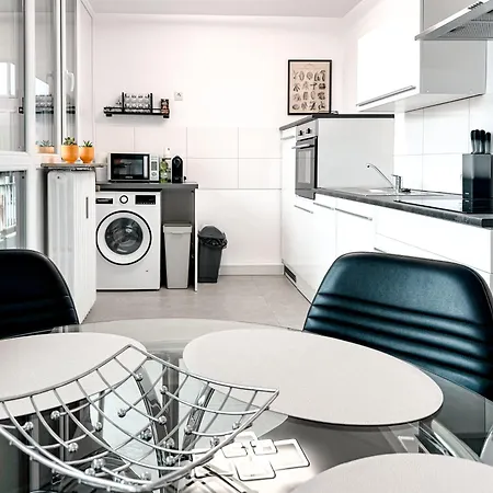 Moderne 110 M2 Grosse Gold Night Lägenhet Köln