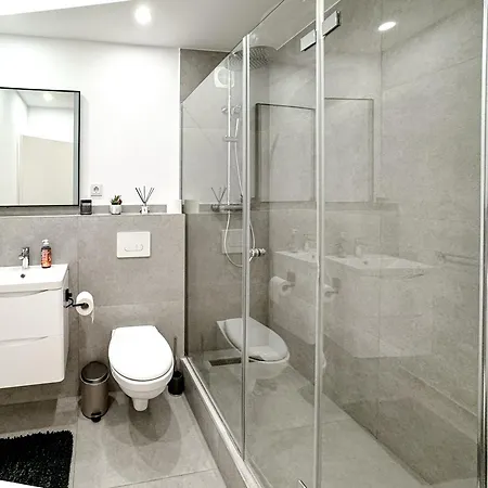 Lägenhet Moderne 110 M2 Grosse Gold Night *
