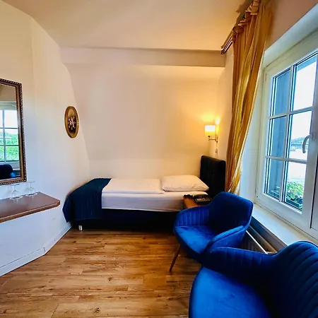 Ξενοδοχείο Altstadthotel Hayk Am Rhein