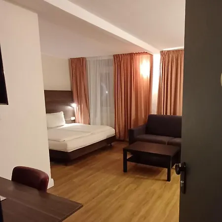 Ariana 2* Kolín nad Rýnem