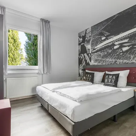 Otel Smarty Airport - Kontaktloser Self Check-in