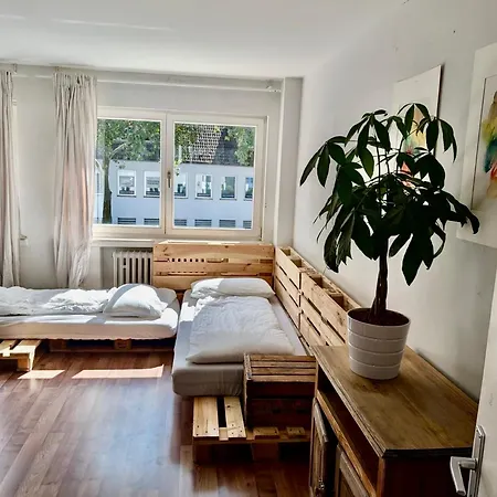 Ehrenfeld #1 Lägenhet