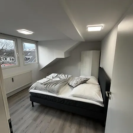 Appartement On The Rhine, Keulen
