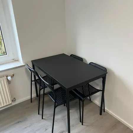 On The Rhine, Appartement
