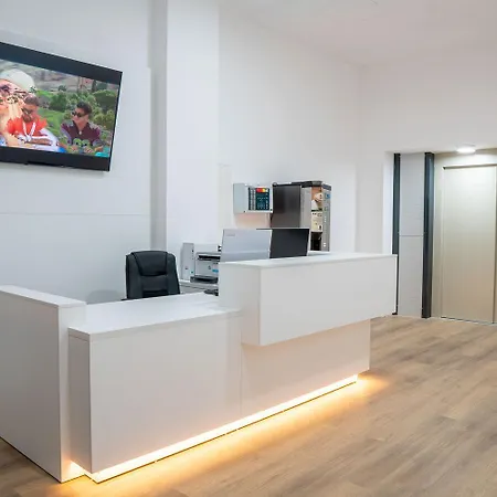 Hotel Diamonds Cologne