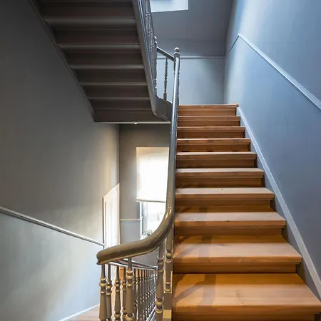 The New Yorker Boardinghouse Апарт-отель