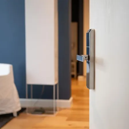 The New Yorker Boardinghouse Апарт-отель