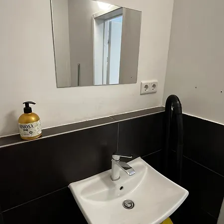 Apartamento Stylish In Friesenplatz, Heart Of *