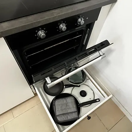 Apartamento Stylish In Friesenplatz, Heart Of *