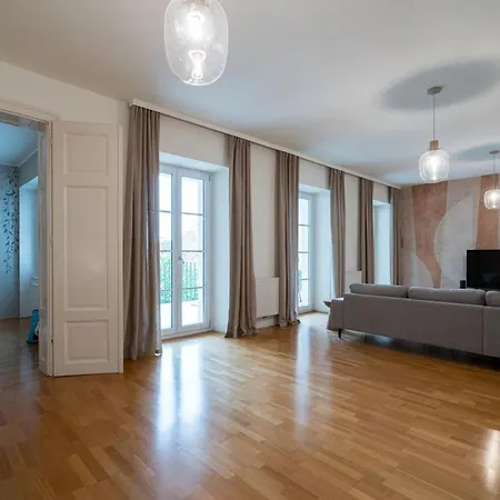 Design Altstadt Sued Lägenhet
