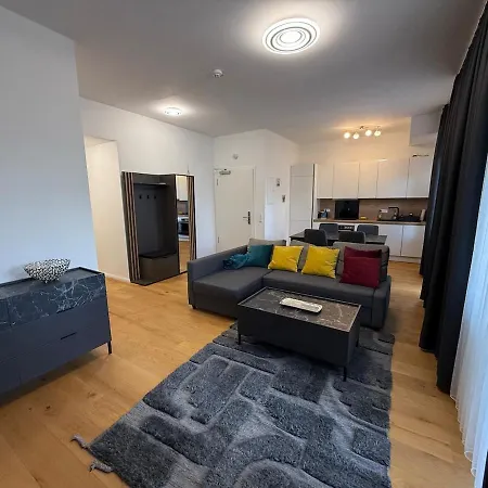 Superior Apartment-Lavender