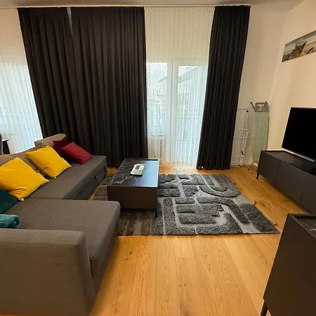 Superior Apartment-Lavender