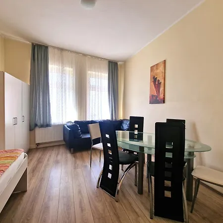 W4-8 Messe Monteurzimmer 公寓
