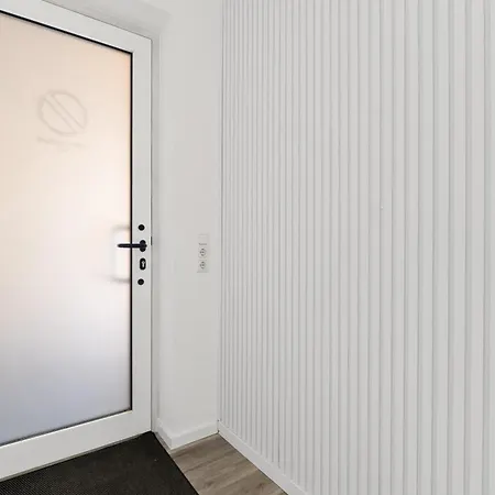 Cozy Premium With Free Parking! New! דירה קלן