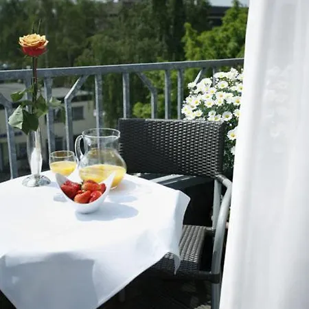 Nocleg ze śniadaniem Regina -garni 3*