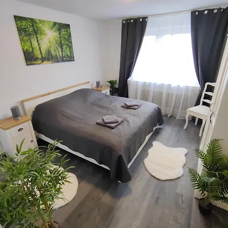 Large - Modern & Fully Equipped - Near Fair