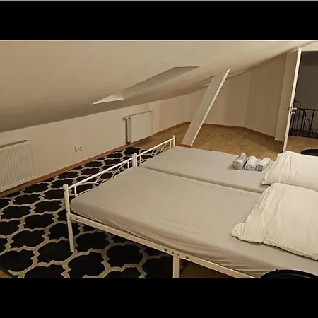 Private In Porz Mit Eigener Kueche Apartamento *