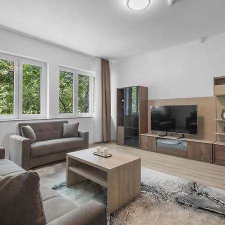Domloge Lofts & *