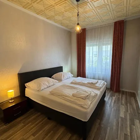 50 Qm Zentral In Domnaehe Colonia