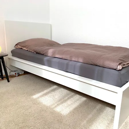 2 Schlafzimmer, Kueche, Bad * Cologne
