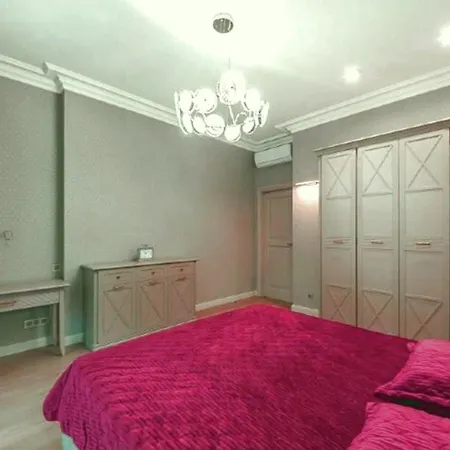 Spacious For 10 Guests In * Köln