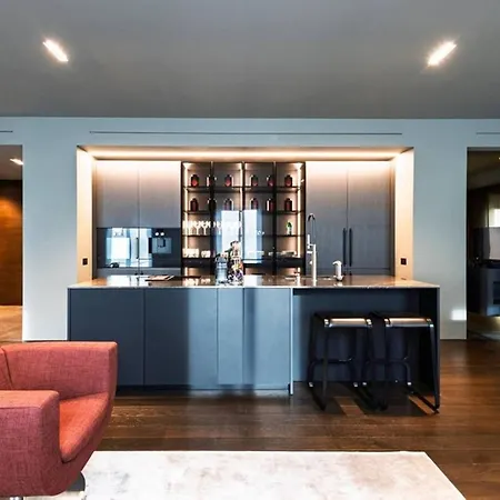 Rhein Crown - A Timeless Above The River Appartement