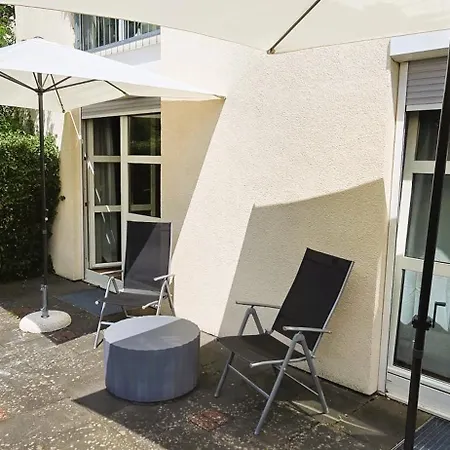 Stilvolles 2 Zi Mit 65qm Und Terrasse קלן