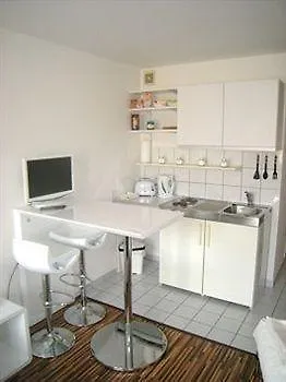 Hotel A Partment Mediapark *