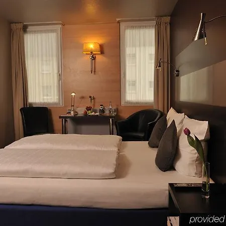 Centro Ayun Hotel 3*